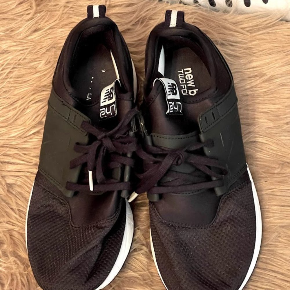 Women's New Balance Two Four Seven Sneakers